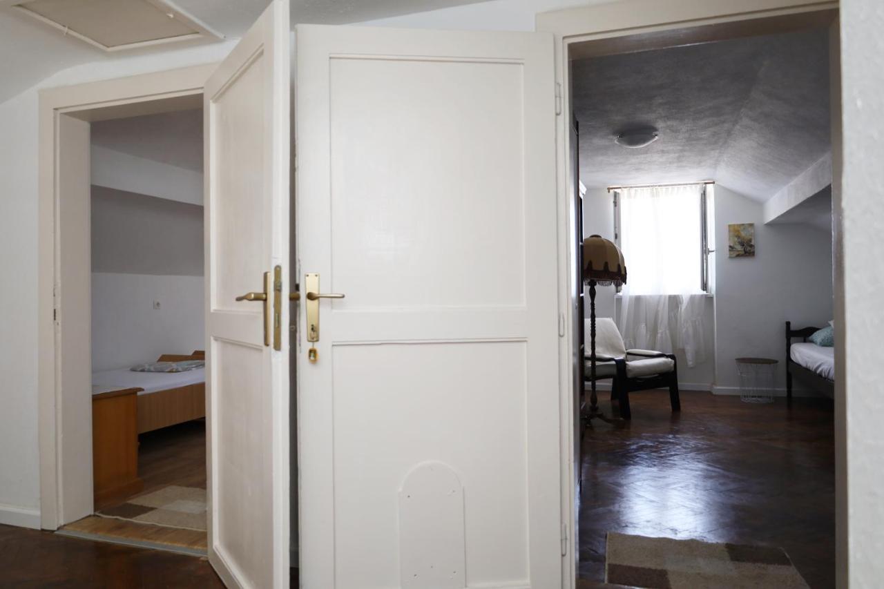 Apartman Dajana ซูเปตาร์ ภายนอก รูปภาพ