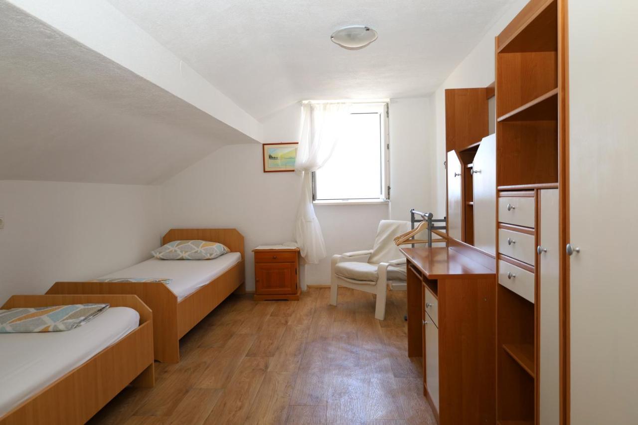 Apartman Dajana ซูเปตาร์ ภายนอก รูปภาพ